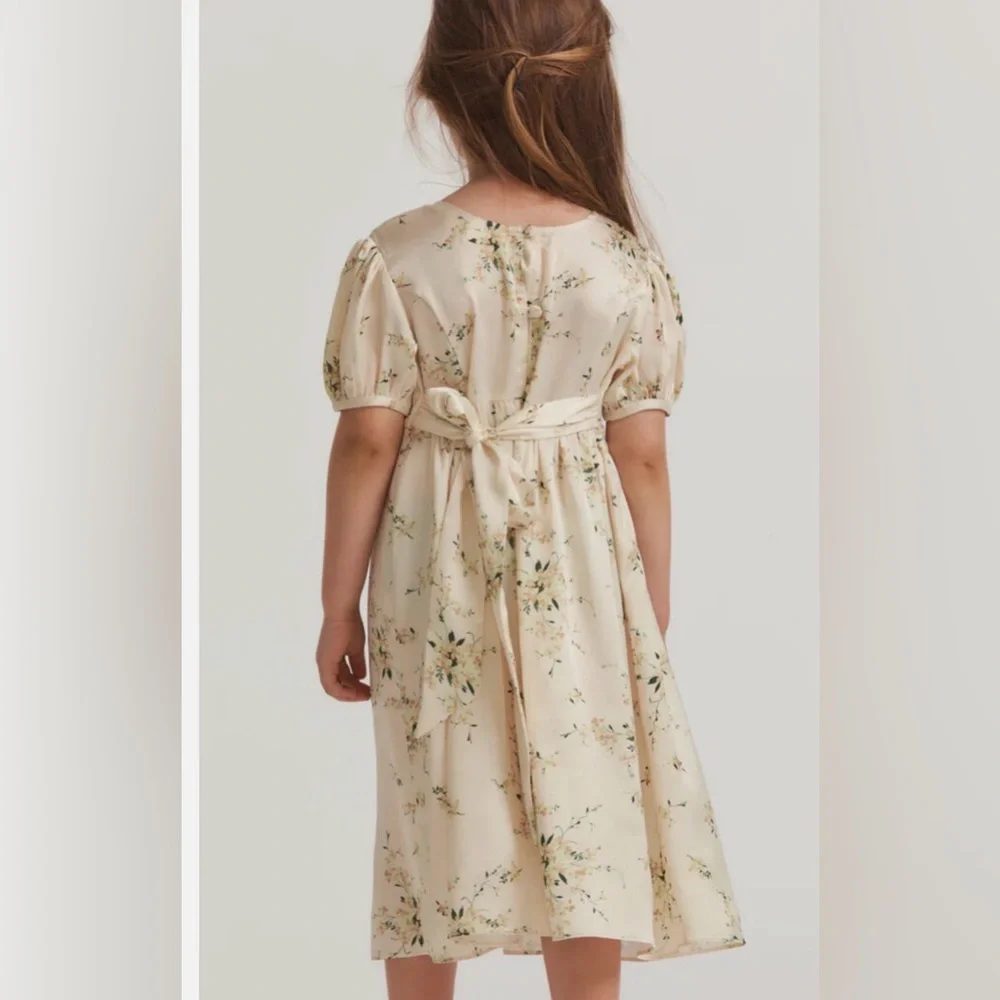 $195 New LoveShackFancy Girls Holly Dress Canary Yellow Floral Silky Size 8 - Picture 3 of 3